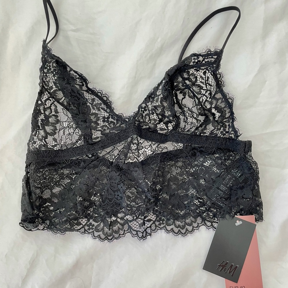NWT! H&M Black Lace Bralette- Size 8